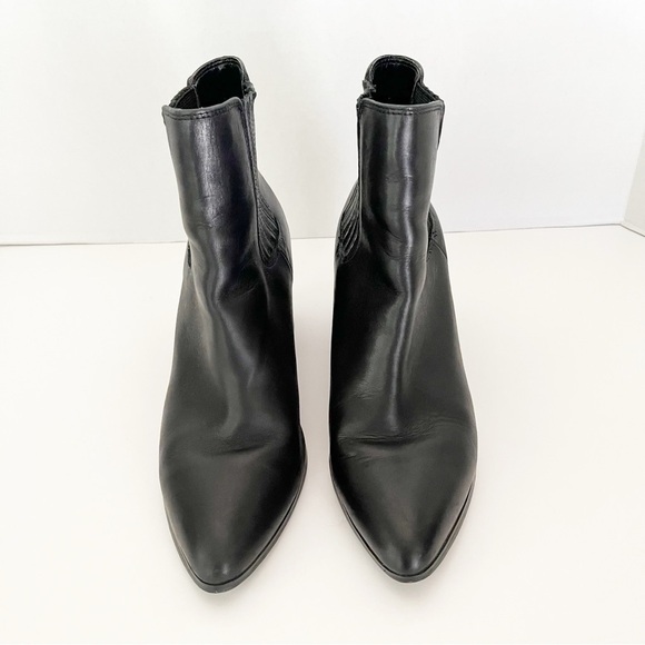 Steve Madden Jaclyn Leather Boots Size 9.5  Block Heel In Classic Black Pull On - Picture 2 of 10